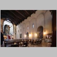 Bologna, San Stefano, photo Fabrizio Garrisi, Wikipedia, Interno della chiesa del Crocefisso, nel complesso di Santo Stefano a Bologna.jpg
